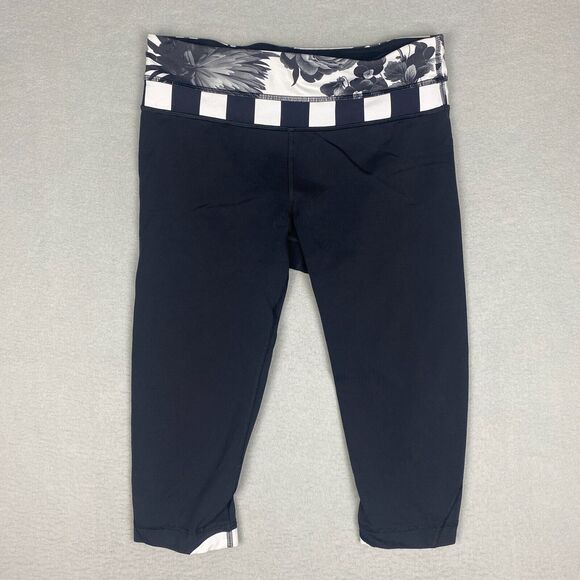 Lululemon Women's Size 6 Run Inspire Crop Brisk Bloom Black White Stripe Yoga - Picture 1 of 7